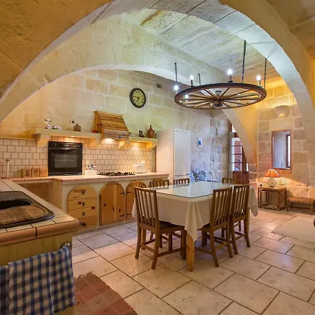 Ta' Leli Farmhouse בית נופש Għarb